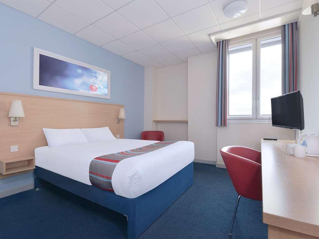 Travelodge Χαρογκέιτ Δωμάτιο φωτογραφία